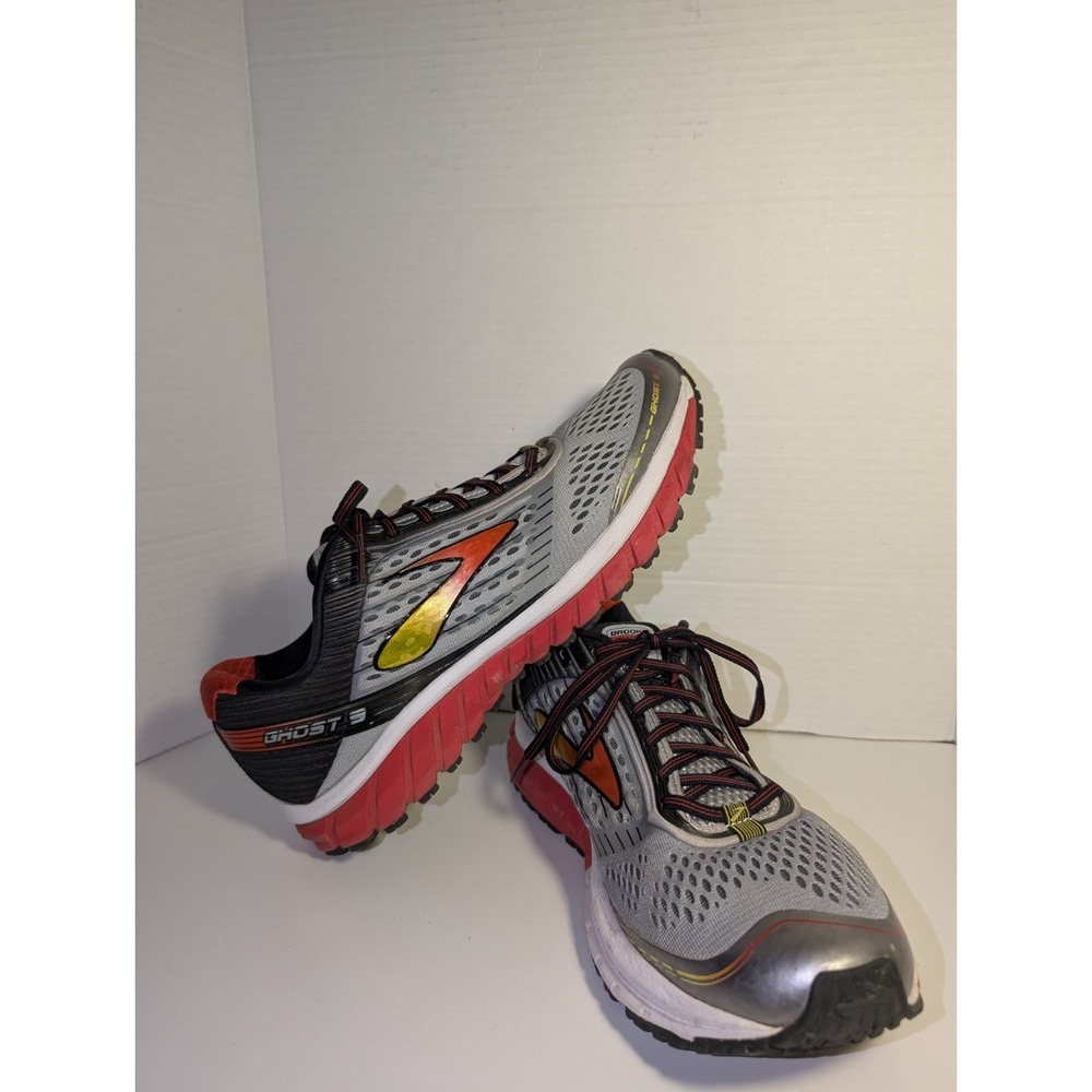Brooks Ghost 9 Men's Size 12 Running Shoes Gray Red